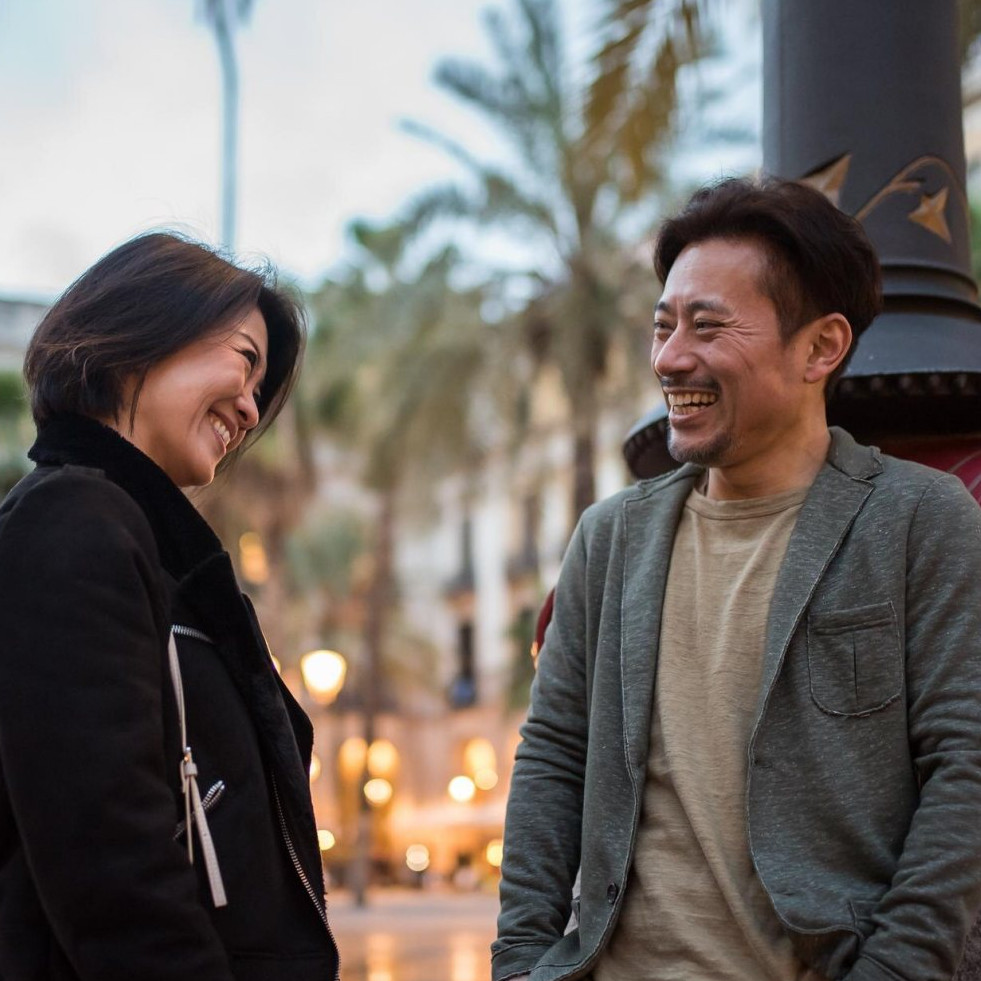 50 Pantun kocak gombal romantis, dijamin bikin pasangan meleleh