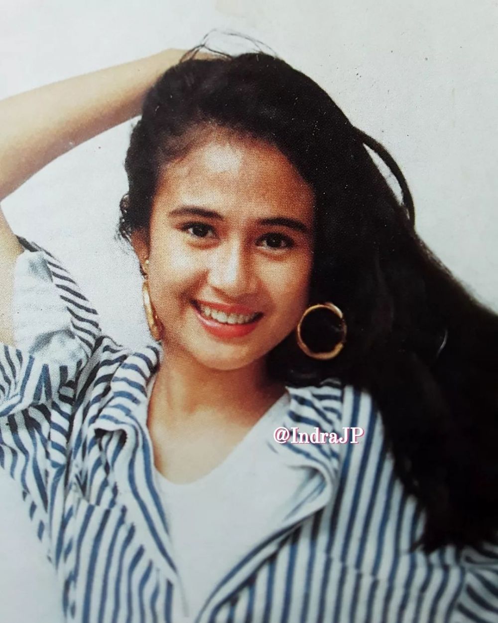 Model bareng Ari Wibowo ini sukses jadi teman duet Rano Karno, intip 11 potret nostalgia masa mudanya