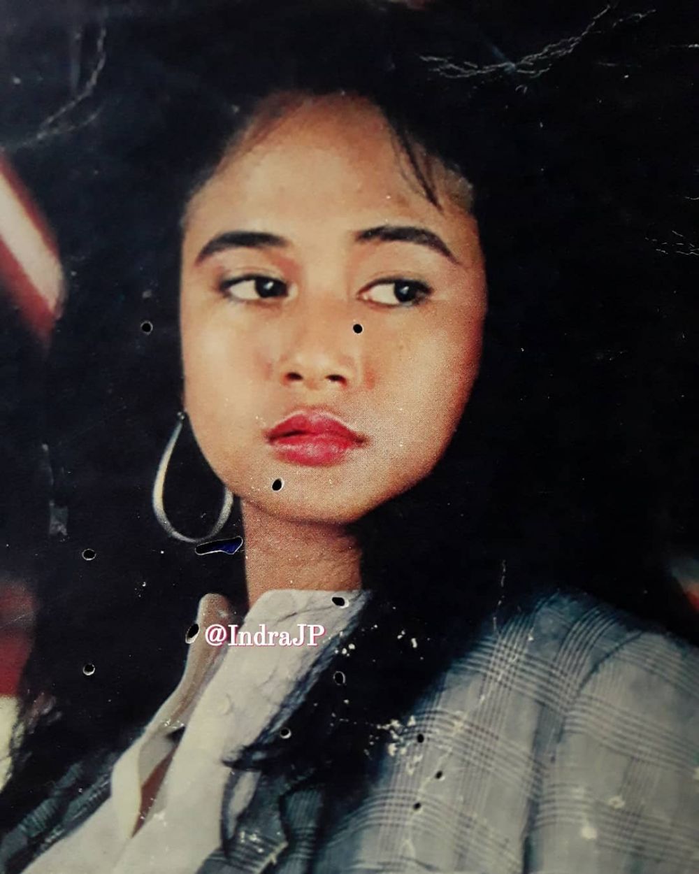 Model bareng Ari Wibowo ini sukses jadi teman duet Rano Karno, intip 11 potret nostalgia masa mudanya