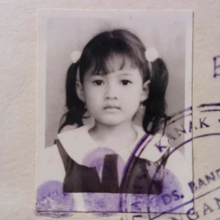 Jadi sinden dari 5 tahun, bocah berponi ini sukses jadi pedangdut top, ini 11 potret tranformasinya