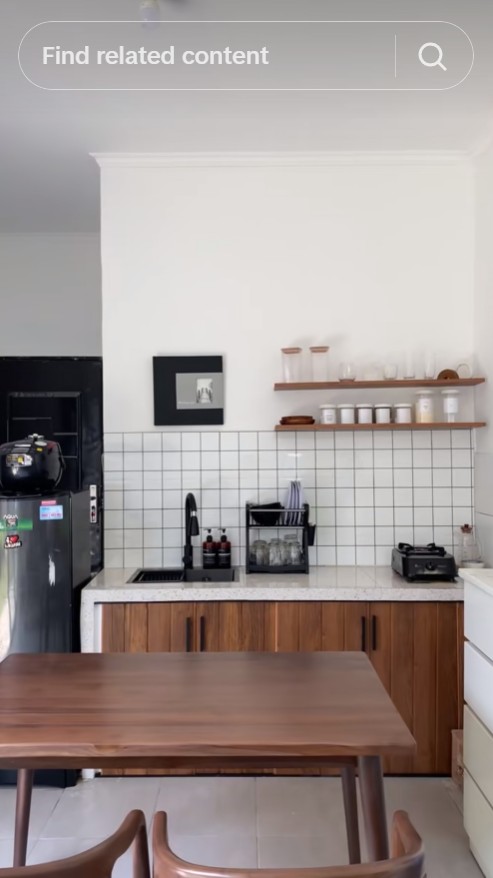 Modal nggak sampai 1 juta, makeover dapur hemat bujet ini tampilannya jadi mewah, ini 9 potretnya