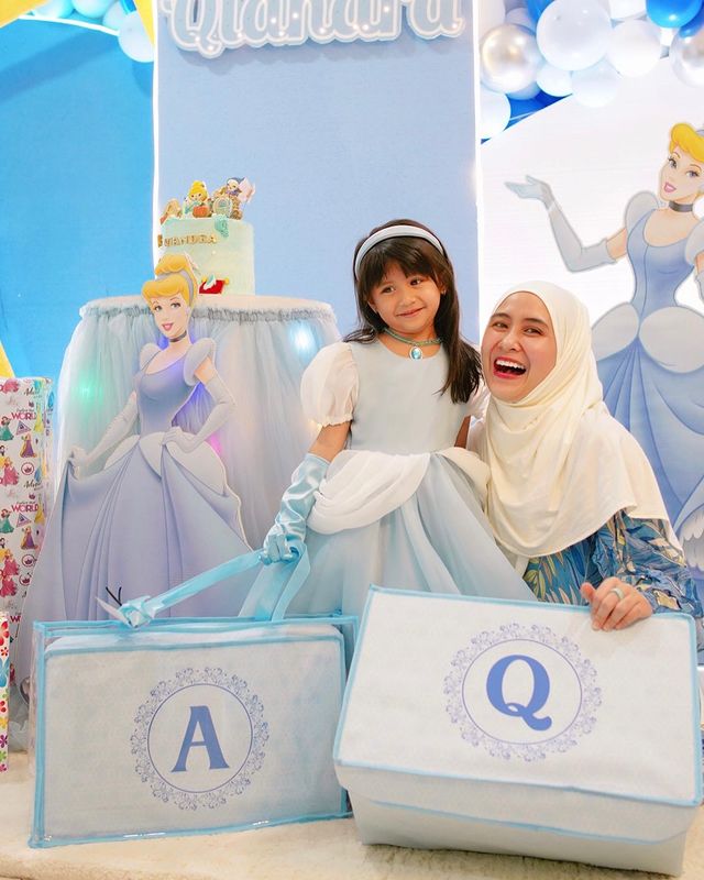 Bocah ini pernah jadi Ratu FTV kini jarang tersorot, 11 potret terbarunya jadi emak-emak berhijab