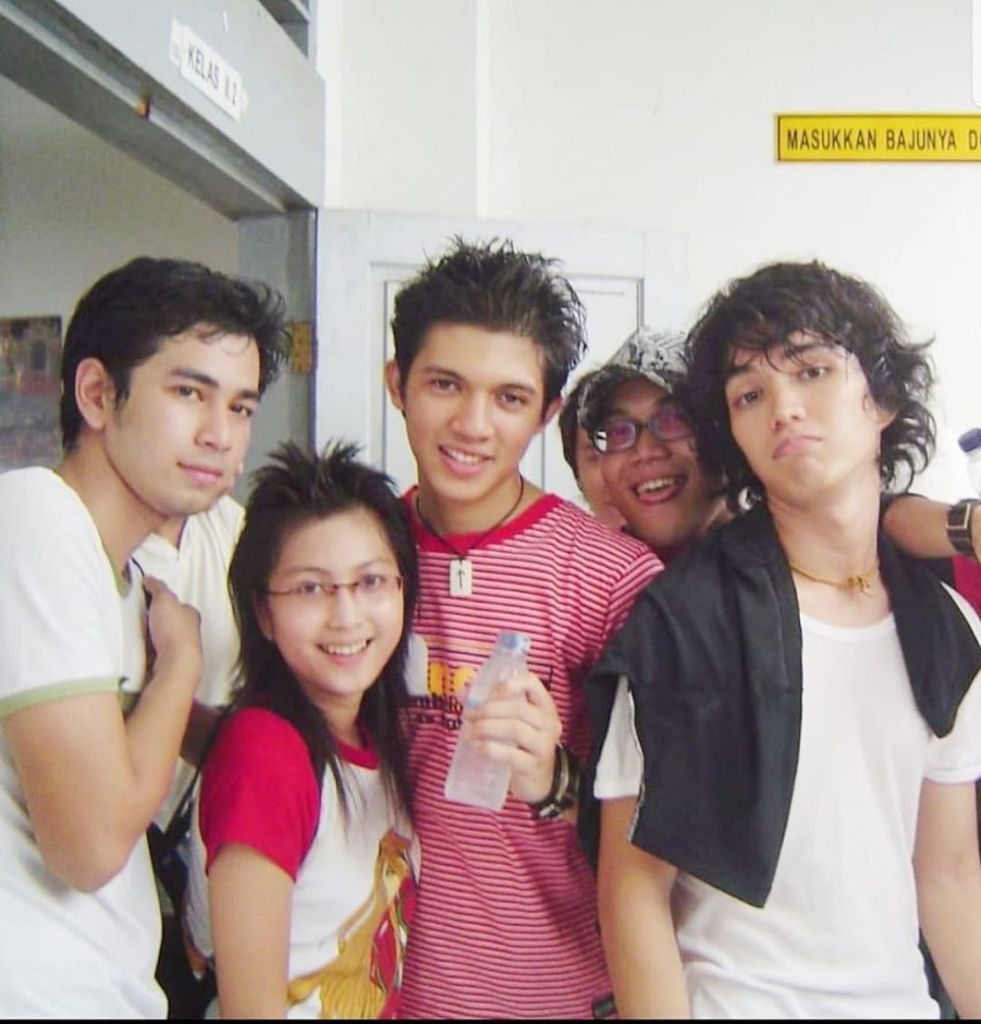 Susah bareng sejak zaman remaja, ini 9 potret lawas persahabatan Raffi Ahmad dan Irwansyah