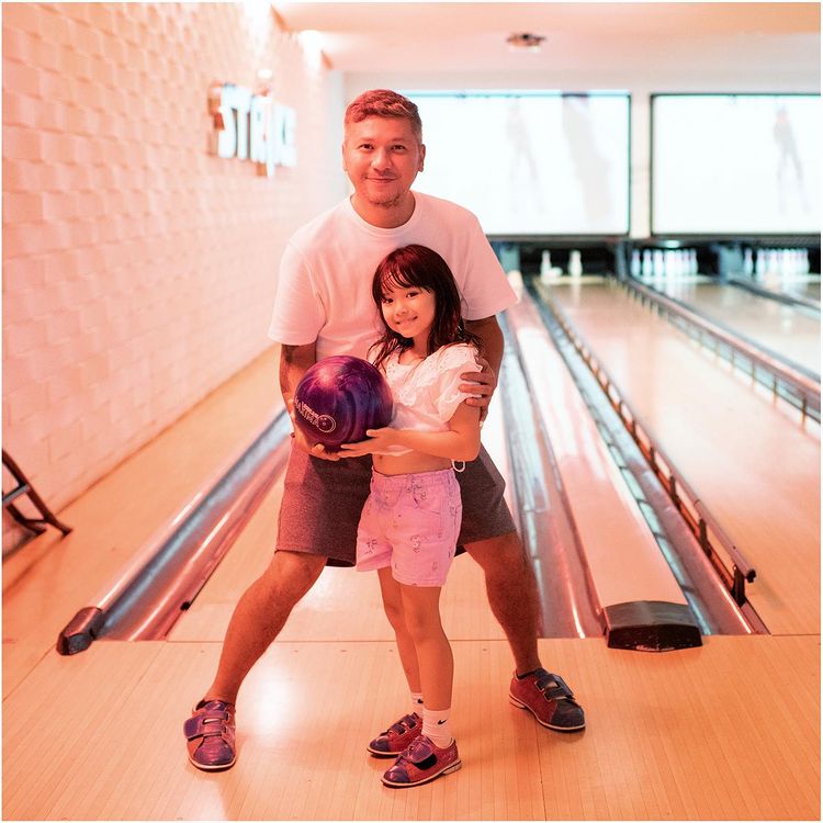 Bocah imut di iklan susu berbaju kuning ini kini sukses jadi artis, begini 11 potret terbarunya