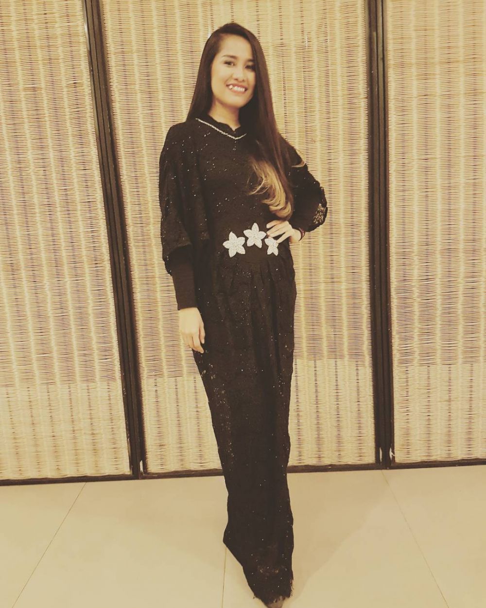 Artis cilik Lenong Bocah kini jadi hot mom langganan peran kocak di sinetron, ini 11 transformasinya