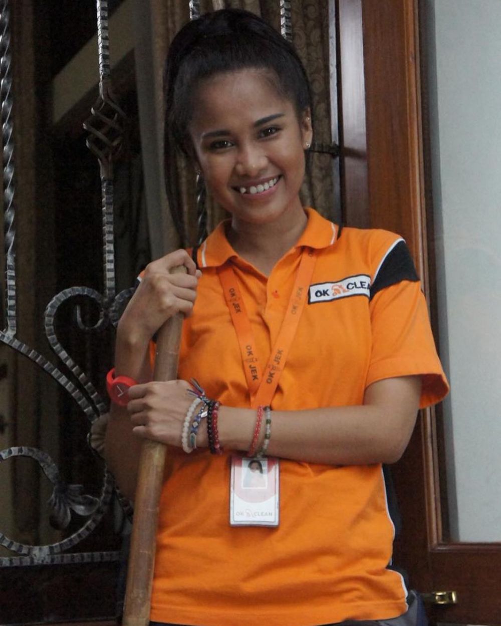 Artis cilik Lenong Bocah kini jadi hot mom langganan peran kocak di sinetron, ini 11 transformasinya