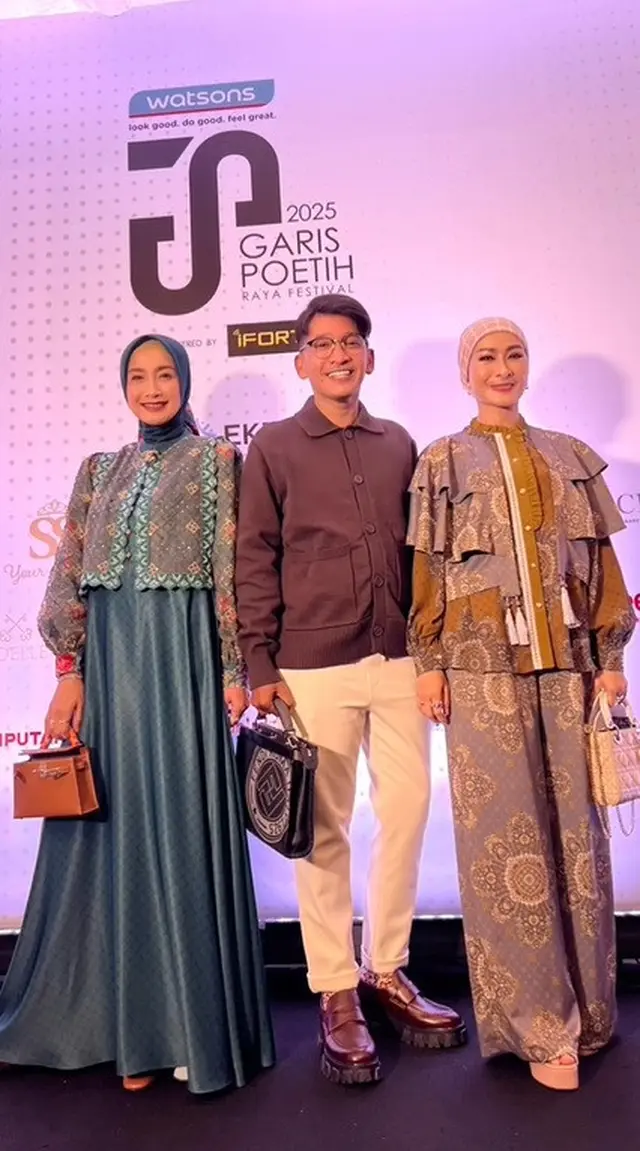 Akui cuma sahabatan, intip 9 potret kedekatan Ruben Onsu dan Desy Ratnasari