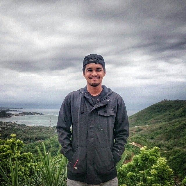 Bocah di susu kaleng ini gedenya jadi aktor top, kini pilih hijrah, intip 12 transformasinya