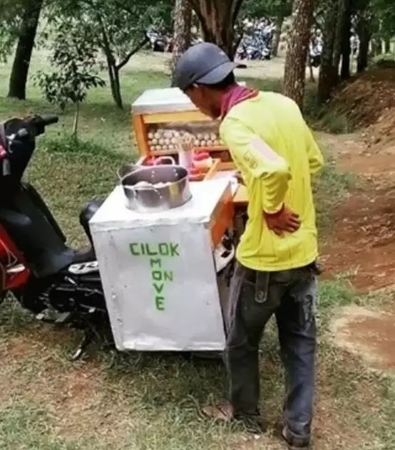 11 Potret lucu gerobak penjual pentol ini bentuk dan tulisannya bikin cengar-cengir seharian