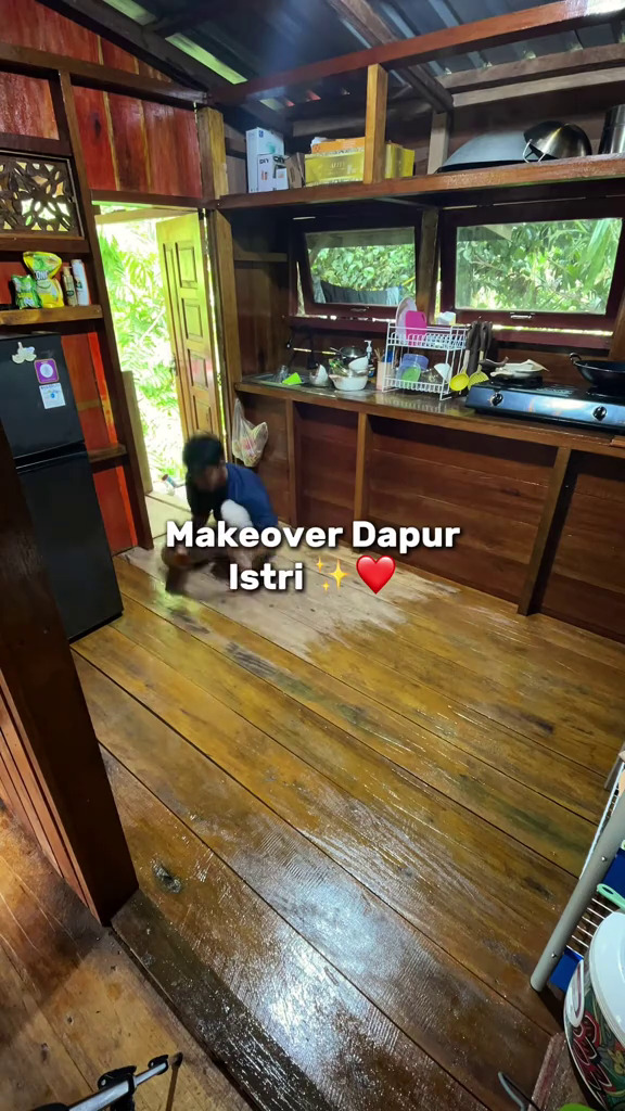 Awalnya tampak biasa, 9 potret dapur kayu usai dimakeover kecil-kecilan ini kayak tempat masak di vila