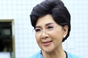 Penyanyi kesayangan Soekarno, begini cerita pertemuan Titiek Puspa dan sang presiden