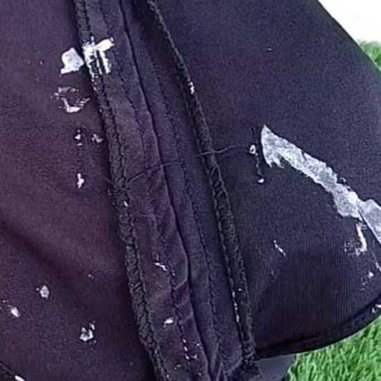 Bukan dicuci pakai detergen, ini trik hilangkan noda cat tembok di pakaian cuma pakai 1 jenis cairan