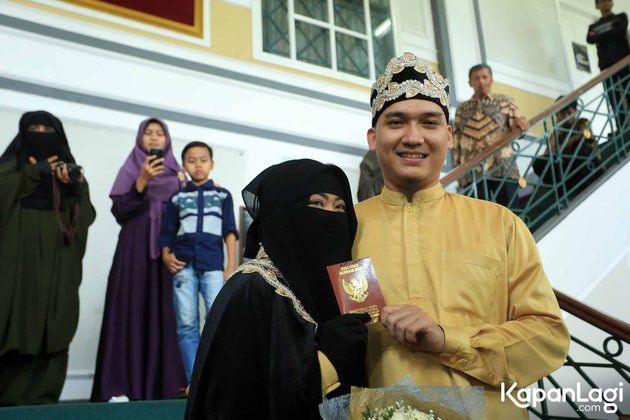 Pria jadi bintang iklan mie instan kini pilih banting setir jadi pedagang sop, ini 9 kabar terbarunya