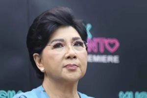 Kisah di balik lagu Kupu-Kupu Malam oleh Titiek Puspa, diketuk seorang wanita di kamar hotel
