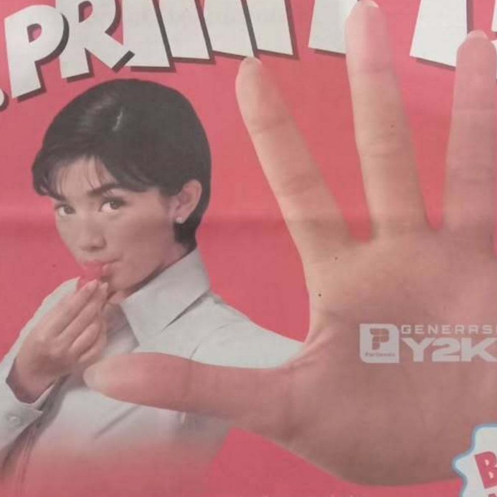 Bintang iklan mie instan ini awet muda di usia 44 tahun, intip 9 potretnya jadi hot mom dari 5 anak