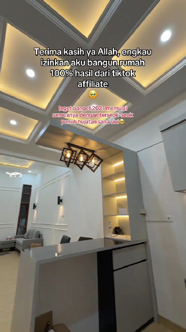Ingat guru resign PNS karena tak bahagia? Kini pamer rumah baru Rp500 juta hasil ngonten, 9 potretnya