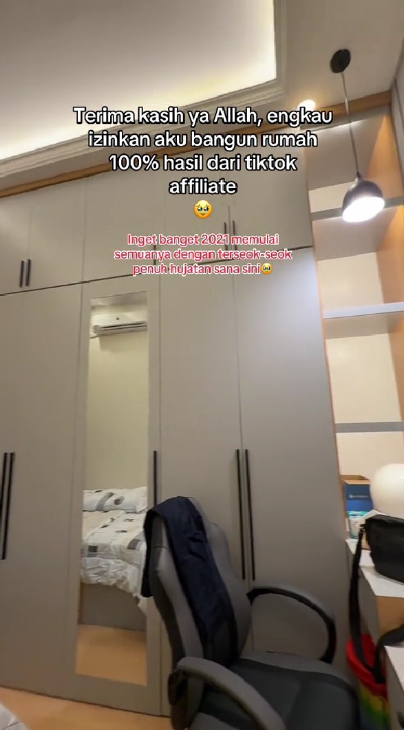 Ingat guru resign PNS karena tak bahagia? Kini pamer rumah baru Rp500 juta hasil ngonten, 9 potretnya