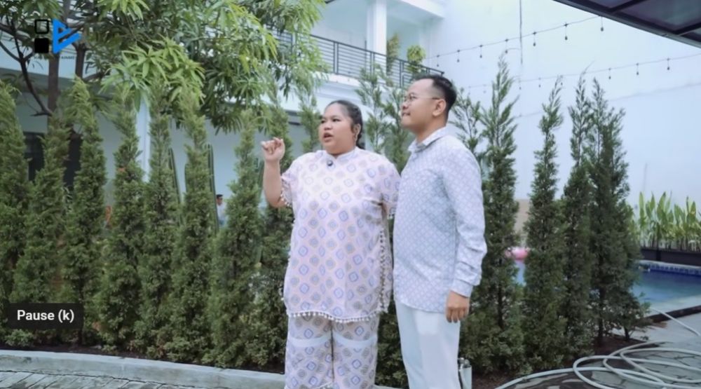 Irish Bella tempati rumah baru megah usai dinikah Haldy Sabri, 9 potretnya, garasi bak showroom mobil