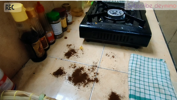 Cara simpel bersihkan keramik dapur kotor dan bau amis tanpa sabun, bersih dan kinclong