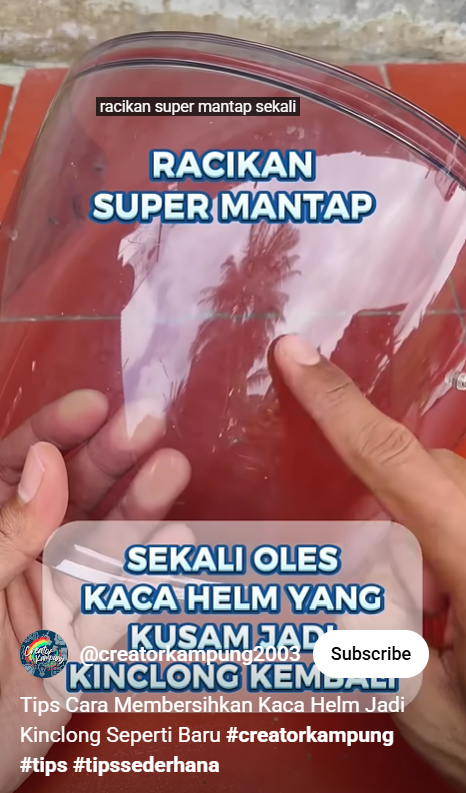 Nggak nyangka tak perlu ke tukang cuci, ternyata helm buluk kotor bisa kinclong lagi dalam 15 menit