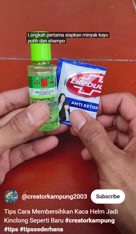 Nggak nyangka tak perlu ke tukang cuci, ternyata helm buluk kotor bisa kinclong lagi dalam 15 menit