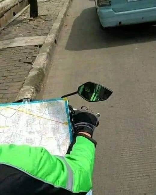 Kalau ada yang susah kenapa harus mudah, 11 potret kocak orang mempersulit diri ini bikin ngakak