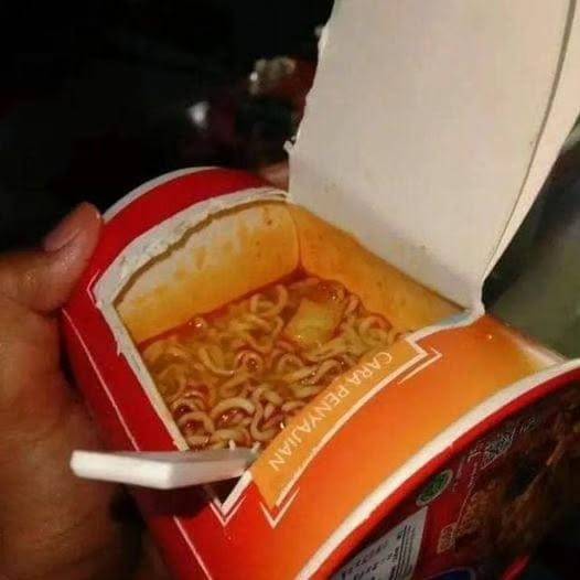 Kalau ada yang susah kenapa harus mudah, 11 potret kocak orang mempersulit diri ini bikin ngakak