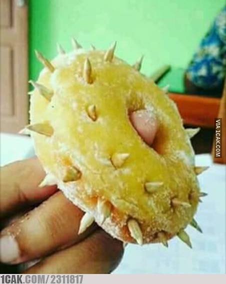 8 Potret kocak toping donat ini bentuknya bikin dahi berkerut, rasanya nggak bisa dijamin enak