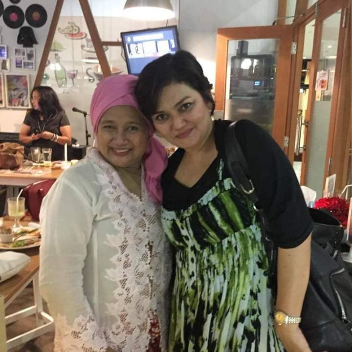 Bocah foto bareng Rano Karno ini ternyata aktris cilik terbaik era 70-an, 11 potret transformasinya