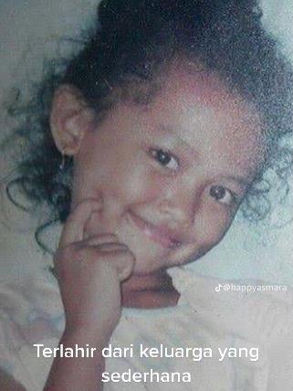 Anak manis berambut keriting ini sukses jadi biduan koplo top, kini kian glowing, 11 transformasinya