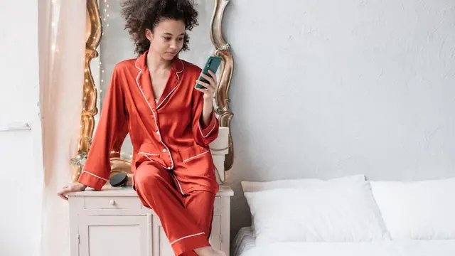 5 Zodiak paling FOMO, si takut ketinggalan momen seru