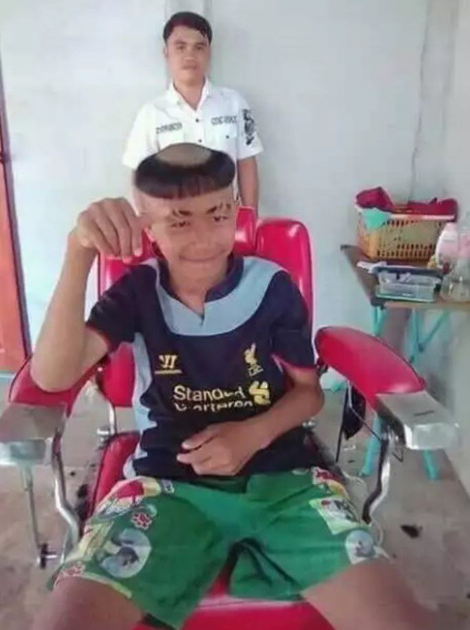 11 Potret lucu orang cukur rambut ini endingnya bikin trauma gigit jari