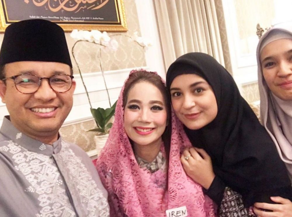 Wanita di iklan meses ini ternyata aktris senior top era 2000-an, ini 9 potretnya bak ABG di usia 53