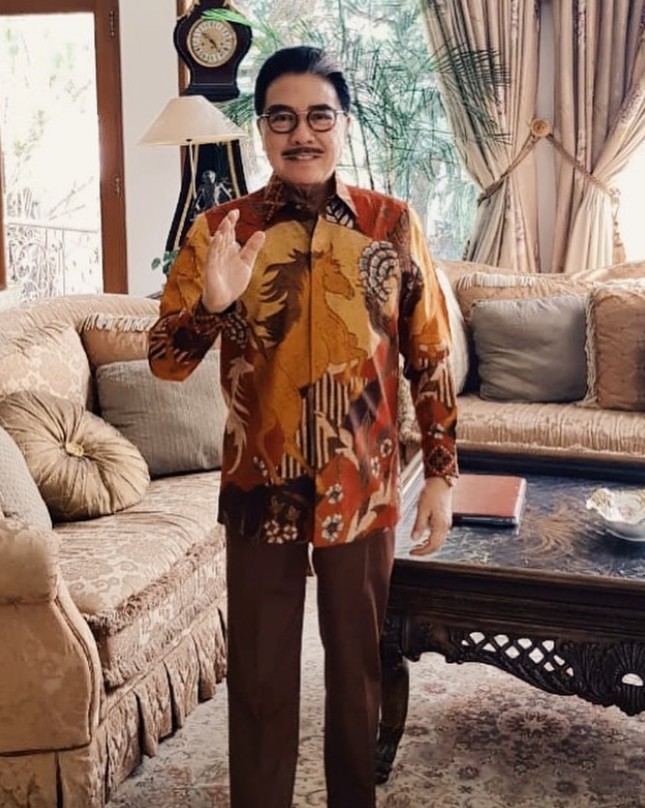 Hampir 50 tahun mengabdi jadi pengacara, ini 11 perjalanan karier Hotma Sitompul