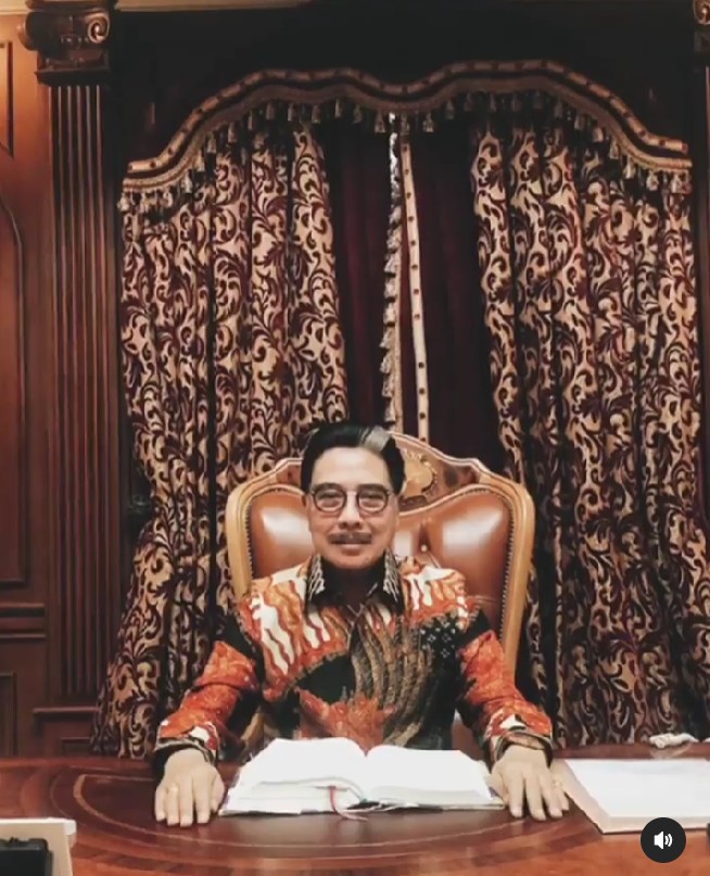 Hampir 50 tahun mengabdi jadi pengacara, ini 11 perjalanan karier Hotma Sitompul