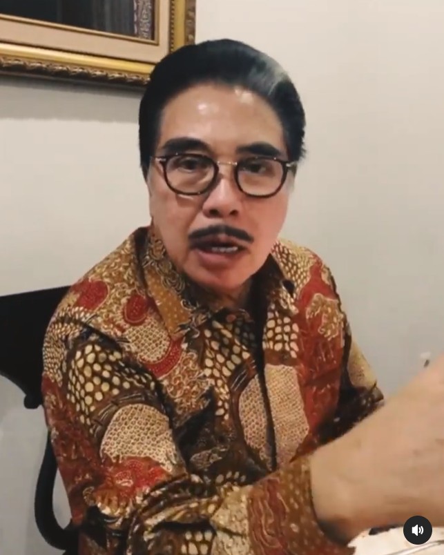 Hampir 50 tahun mengabdi jadi pengacara, ini 11 perjalanan karier Hotma Sitompul