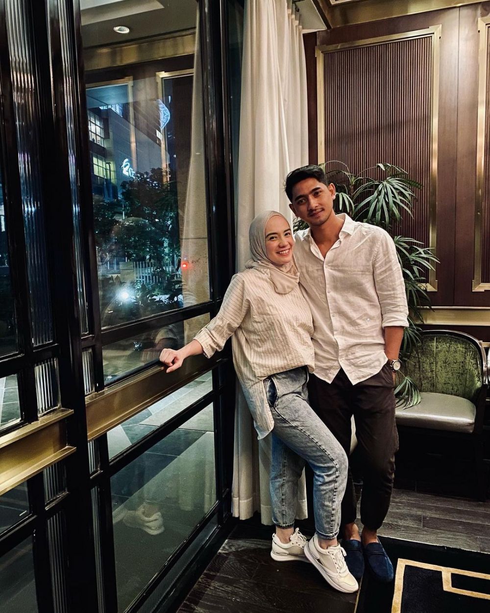 8 Tahun berumah tangga kini cerai, ini 9 potret kenangan Arya Saloka dan Putri Anne dari awal nikah