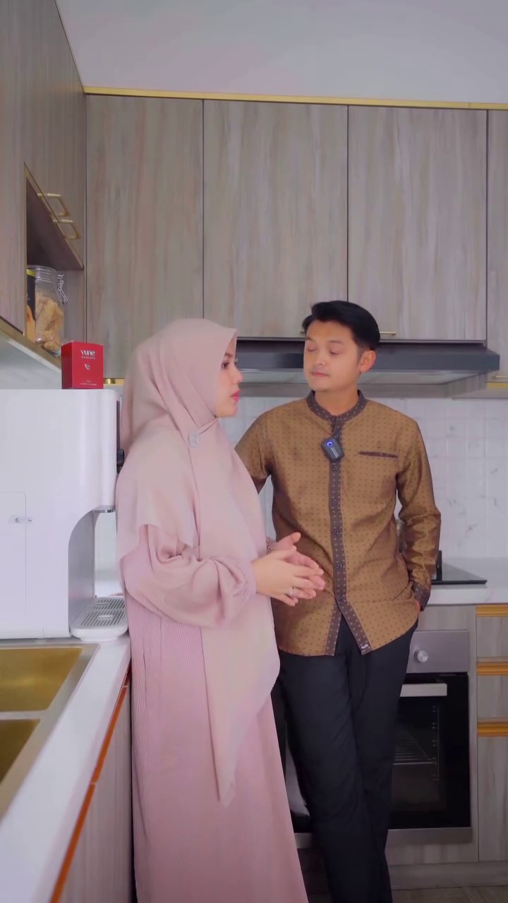 9 Potret dapur baru Ratu Annisa aktris sinetron kolosal Genta Buana, simpel tapi tampak mewah 