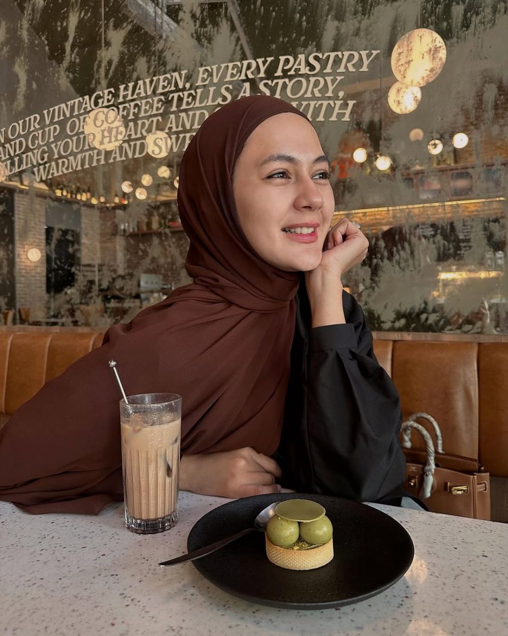 Paula Verhoeven bantah perselingkuhan, datangi Komisi Yudisial untuk laporkan hakim persidangan