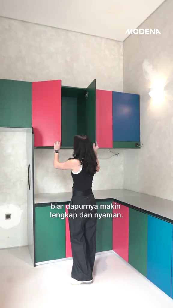 9 Potret dapur baru Sheryl Sheinafia desainnya unik, simpel tapi colorful bikin masak makin bahagia
