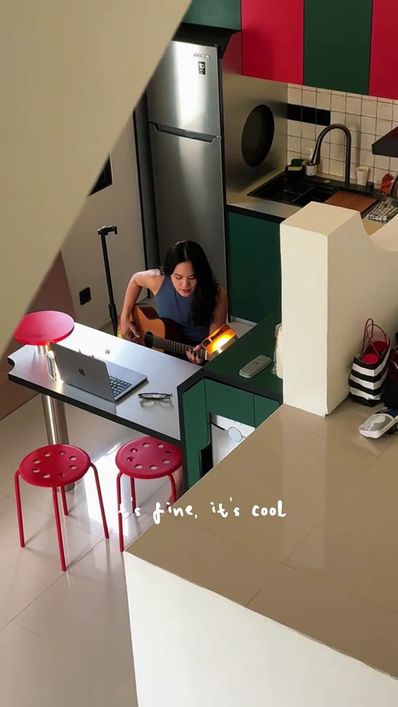 9 Potret dapur baru Sheryl Sheinafia desainnya unik, simpel tapi colorful bikin masak makin bahagia