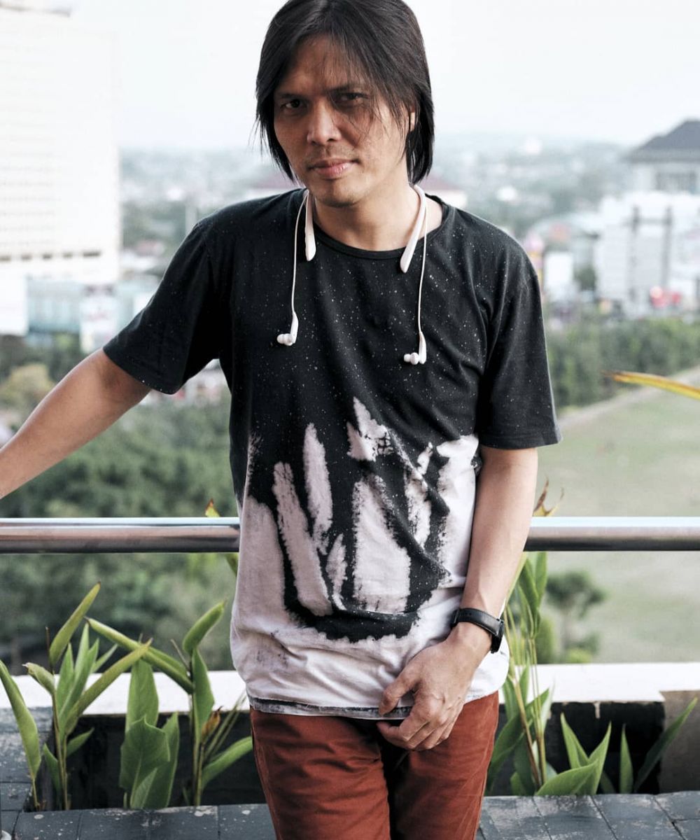 Si kecil ini besarnya kerja kantoran sekarang jadi musisi top, begini 11 potret terkininya