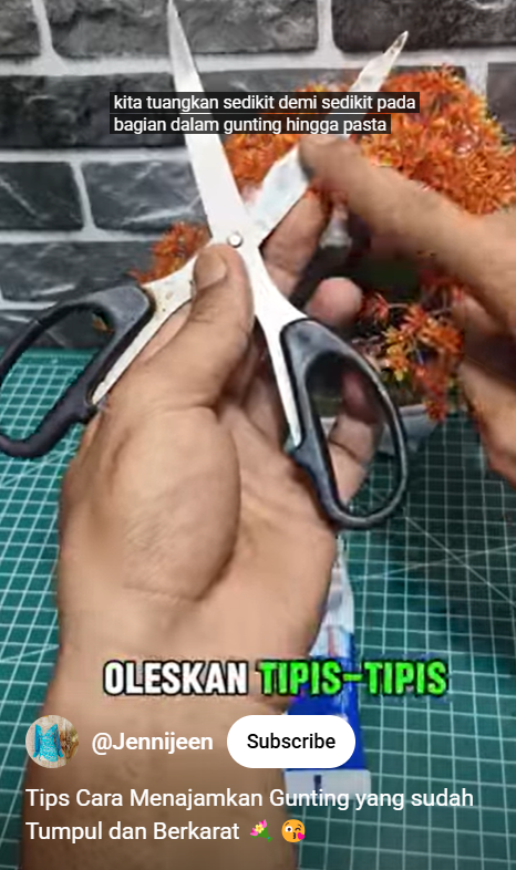 Trik agar gunting tumpul jadi tajam lagi sekarang tanpa digosok batu, cuma pakai 2 bahan sederhana