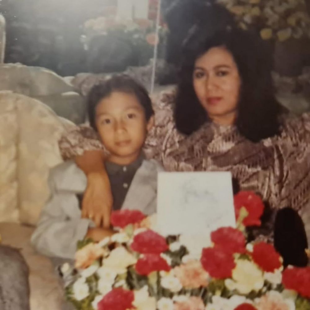 Dulu ingin jadi tentara, bocah ini kini bersinar sebagai artis sukses, intip 11 transformasinya