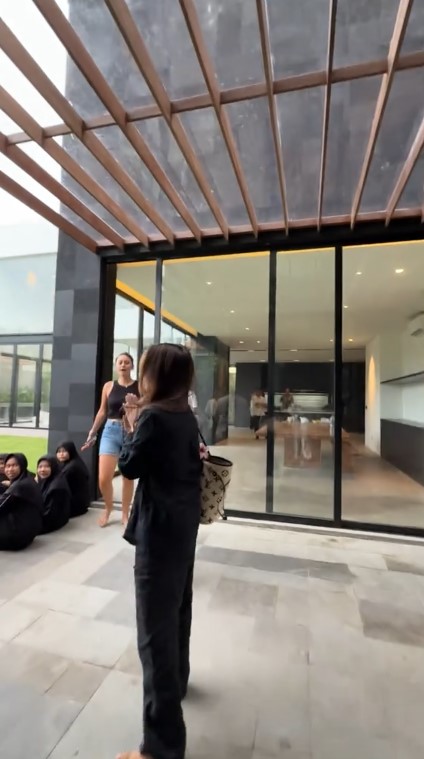 Usia satu tahun sudah punya hunian megah, ini 11 potret rumah baru Kamari hadiah dari Jennifer Coppen