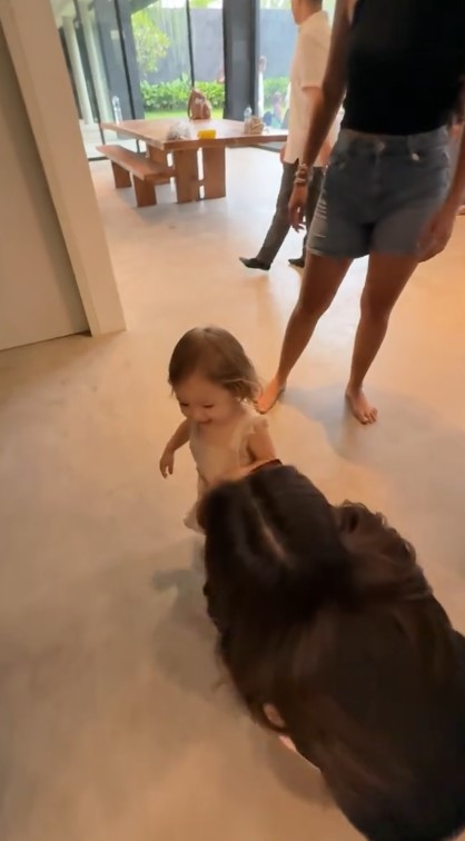 Usia satu tahun sudah punya hunian megah, ini 11 potret rumah baru Kamari hadiah dari Jennifer Coppen