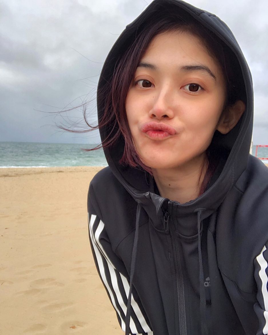 Anak SMP yang dulunya disebut kembaran Agnez Mo ini ternyata adik artis, intip 11 transformasinya