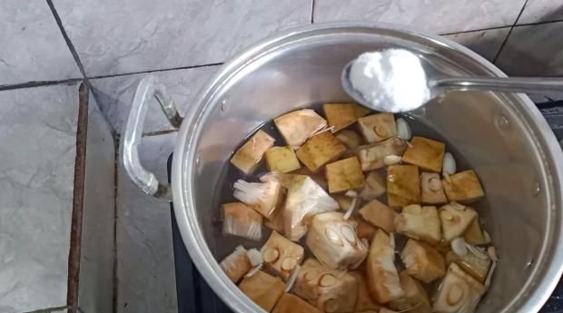 Nggak nyangka rebus nangka muda cuma 7 menit bisa empuk dan nggak hitam, triknya cuma pakai bahan ini