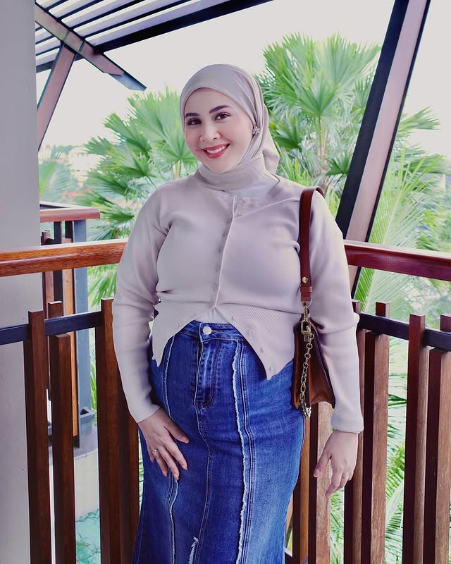 Putuskan KB steril usai punya tiga anak, begini 9 perjuangan kehamilan Kesha Ratuliu