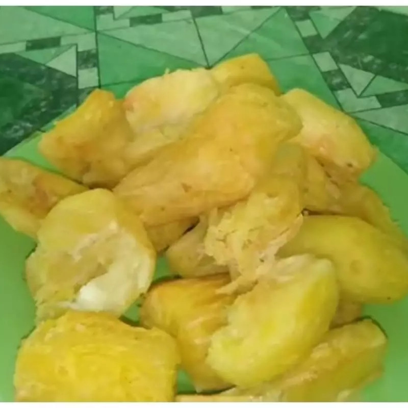 Sekarang jadi paham, goreng singkong empuk & merekah nggak harus rebus atau kukus dulu